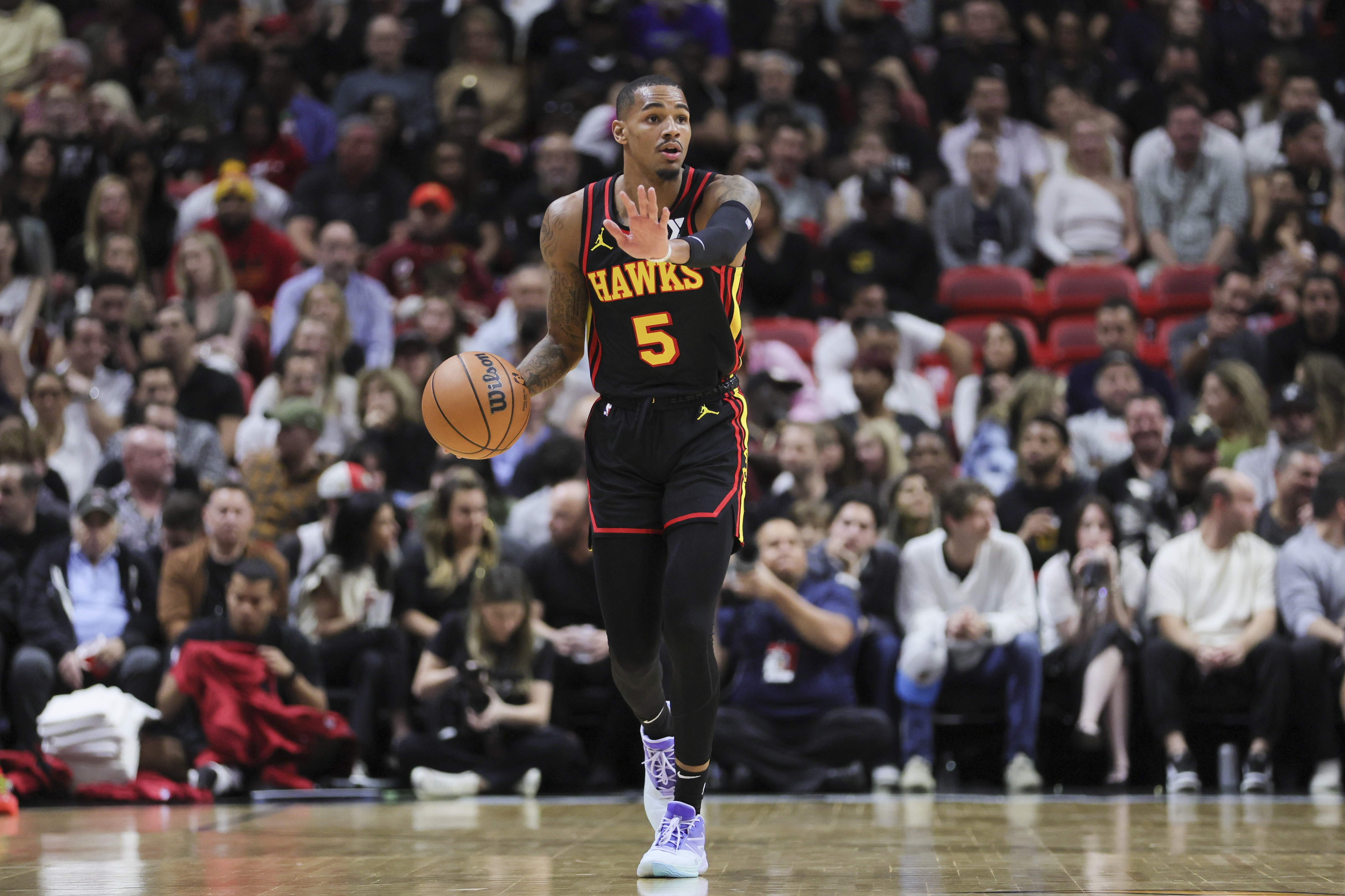 放开抡的感觉！44次出手的穆雷：向威少&科比致敬 我快累死了