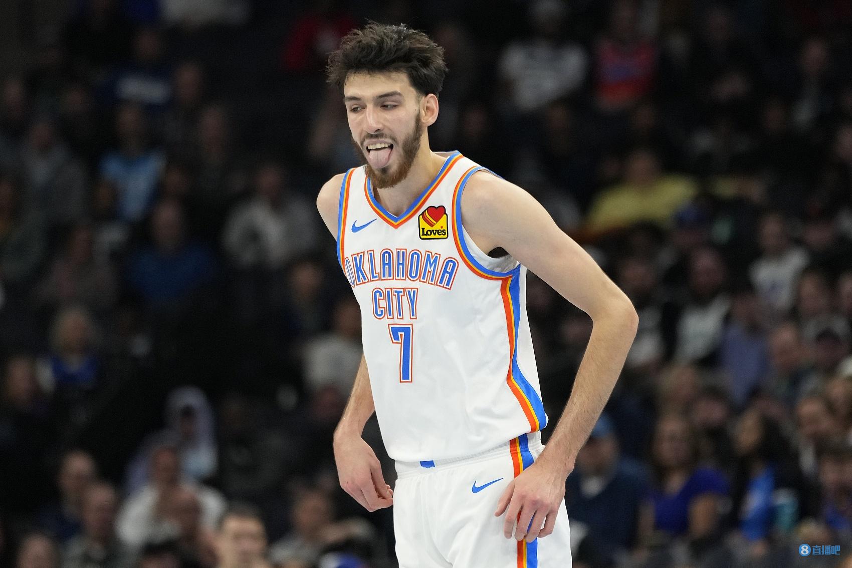 状态火热！霍姆格伦首节4中3拿到9分7篮板