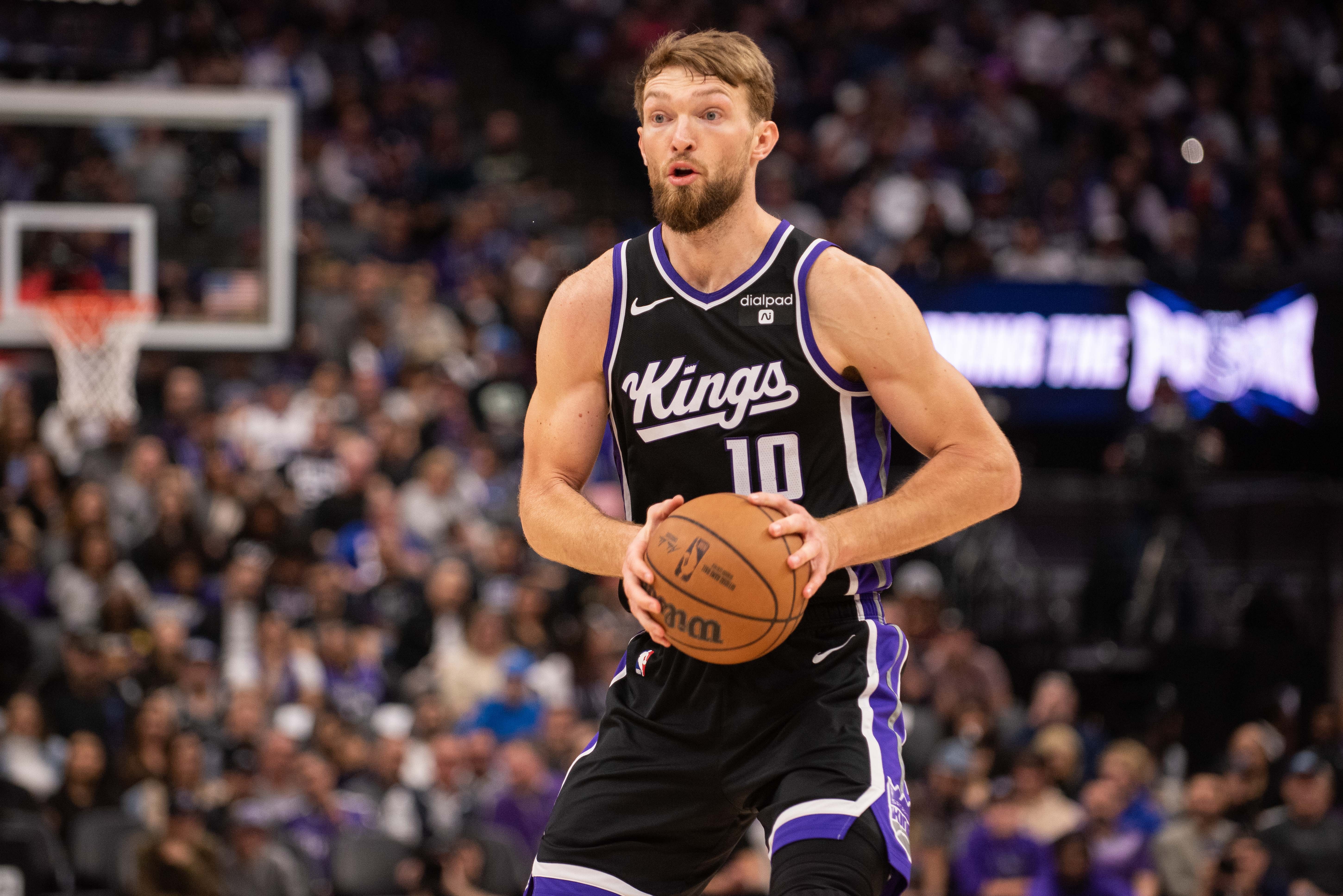 连续55场两双延续纪录！小萨博尼斯10中3得到12分11板9助2帽