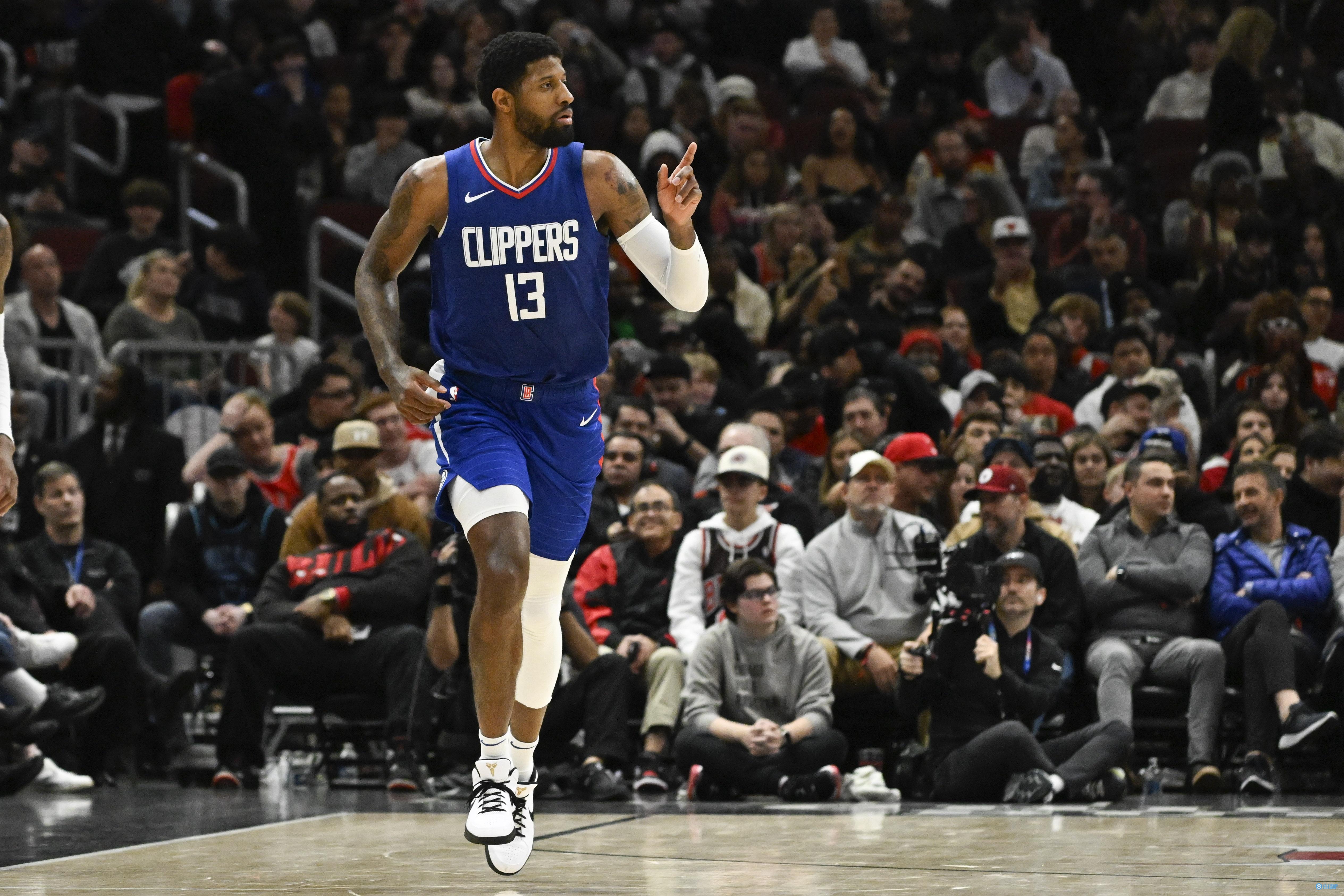 手感火热！乔治14中10高效砍下31分4板3助 正负值+24